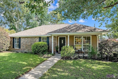 3704 N Cedar St, Zachary, LA 70791 - photo 2