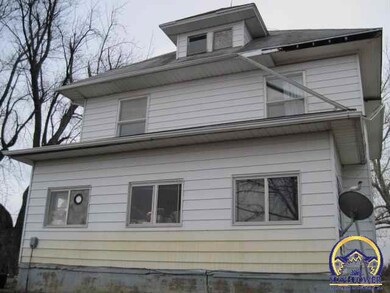 21055 E Us Highway 24, Wamego, KS 66547 - photo 2