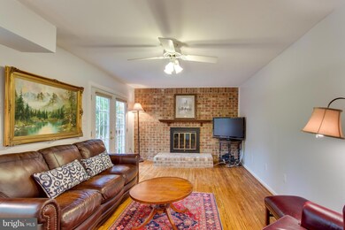 8230 Stacey Rd, Alexandria, VA 22308 - photo 4
