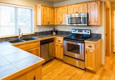 3602 SW Hillcrest Dr, Redmond, OR 97756 - photo 5