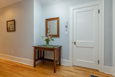 126 Neal St._#1_W5_006