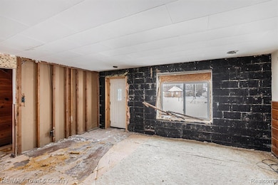 1101 Nutana Blvd, Mount Morris, MI 48458 - photo 3