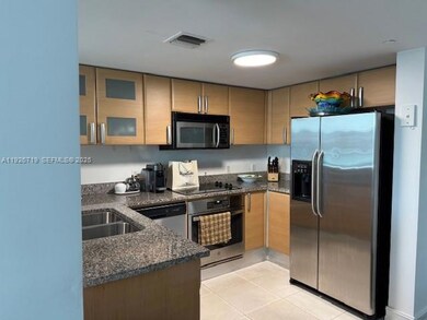 Skyline on Brickell unit 2002, Miami, FL 33129 - photo 2