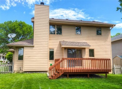 5232 Stonebridge Place, West Des Moines, IA 50265 - photo 2