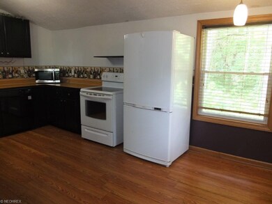 Fully applianced with oven, range, refrigerator, d