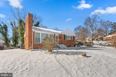 10404 Insley St, Silver Spring, MD 20902 - photo 2