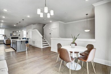 7-web-or-mls-10320 Sablewood Dr Unit 111