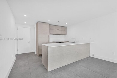 SLS Brickell Residences unit 2811, Miami, FL 33130 - photo 6