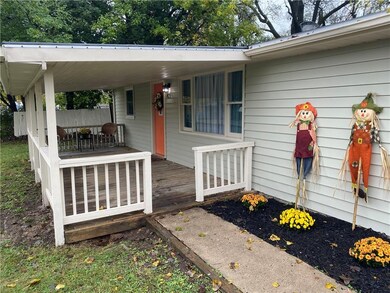 821 E Dunn Ave, Muncie, IN 47303 - photo 2