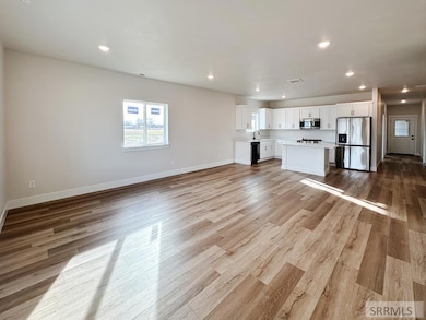 3890 Mountain Bluebird Way, Ammon, ID 83406 - photo 3