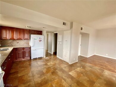 6920 Dunsbach Way, Las Vegas, NV 89156 - photo 4
