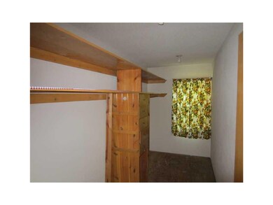 Closet-Walk-in. Walk-in Closet
