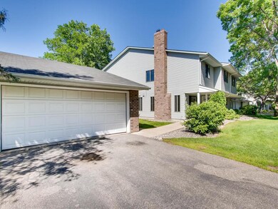 9359 Ranchview Lane N Maple-011-009-Garage-MLS_Siz