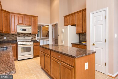 14112 Kentucky Derby Ct, Gainesville, VA 20155 - photo 6