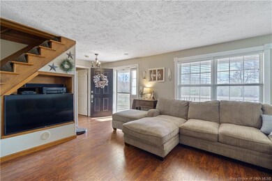 Spacious living room