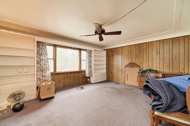 4713_Gooding_St-01