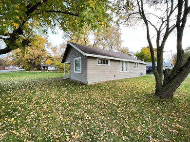 2226 Fulton St, Anderson, IN 46016 - photo 4