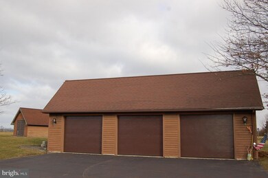 1005 Cross Rd, Schwenksville, PA 19473 - photo 3