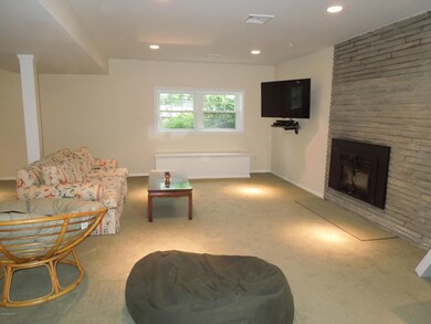 408 Taconic Rd, Greenwich, CT 06831 - photo 7