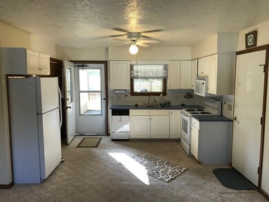 918 Cecilwood Dr, Mansfield, OH 44907 - photo 3