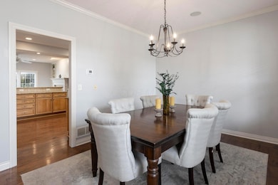 8951 Grate Park Square-005