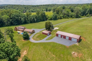 450 Holyfield Lane (4)