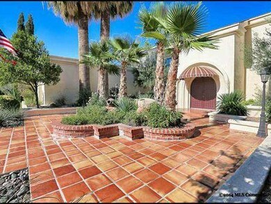 1729 Tommy Aaron Dr, El Paso, TX 79936 - photo 2