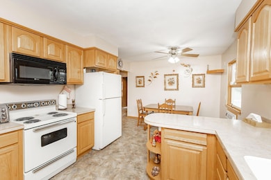 515 3rd St SE, Valley City, ND 58072 - photo 6