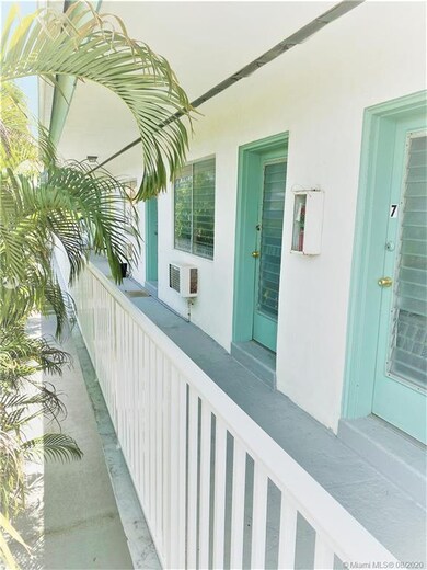 7935 Carlyle Ave unit 7, Miami Beach, FL 33141 - photo 2