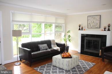 2518 Harmon Rd, Silver Spring, MD 20902 - photo 4