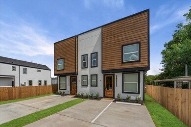 8605 Amadwe St unit A-B, Houston, TX 77051 - photo 4