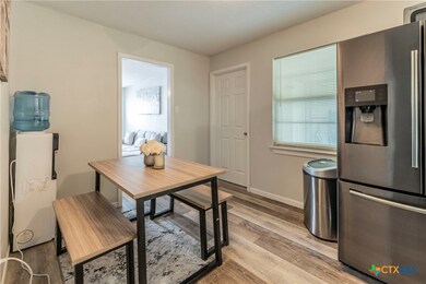 810 W Washington Ave, Copperas Cove, TX 76522 - photo 6