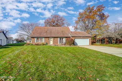 1005 Aster Dr, Wapakoneta, OH 45895 - photo 4