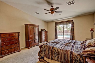 Large Master w/Exit to Pool