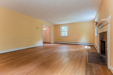 384 Hayward Mill Rd, Concord, MA 01742 - photo 5