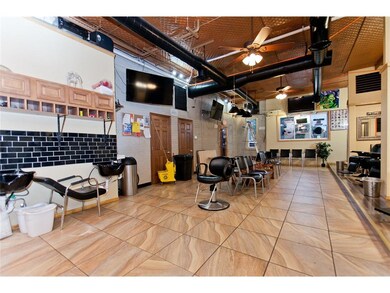 423 5th St NW, Cedar Rapids, IA 52405 - photo 6