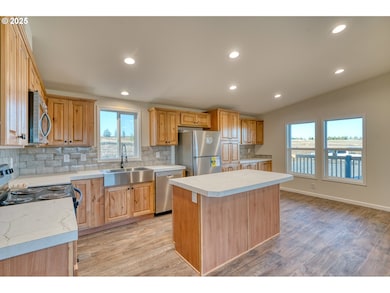 955 High Prairie Rd, Lyle, WA 98635 - photo 3