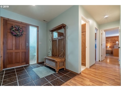 Entrance/Foyer