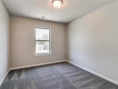 733 NE 23rd St, Moore, OK 73160 - photo 6