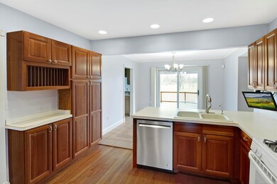 50496 North Ave, Macomb, MI 48042 - photo 5