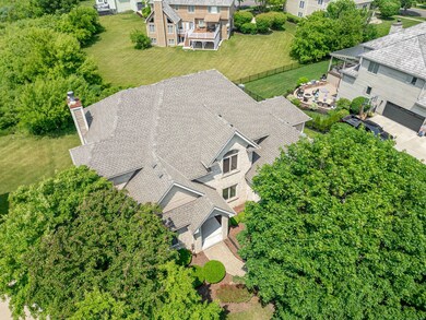 552 Waters Edge Dr, South Elgin, IL 60177 - photo 2