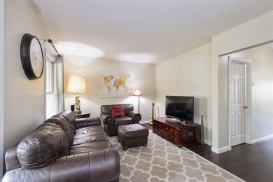 37 Stanstead Place unit U343, Nashua, NH 03063 - photo 3