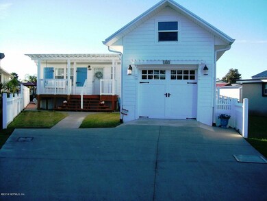 Front and Garage with high ceiling attic