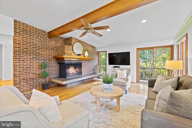 1908 Windmill Ln, Alexandria, VA 22307 - photo 2