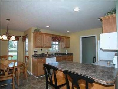 208 Teresa Kay Dr, Mount Washington, KY 40047 - photo 6