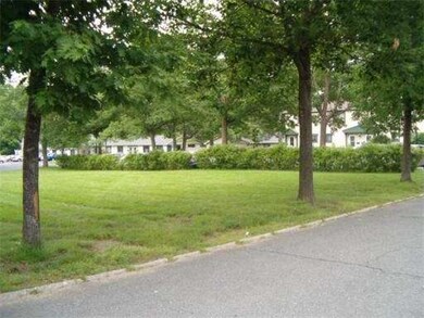 170 E Hadley Rd unit 59, Amherst, MA 01002 - photo 2