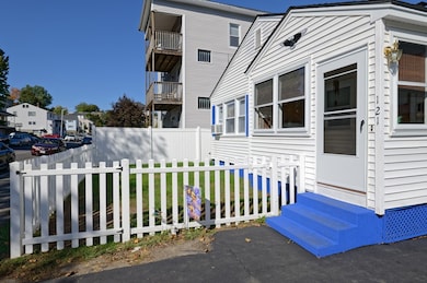 121 Pilgrim Ave, Worcester, MA 01604 - photo 2