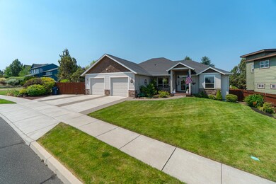 3956 SW Timber Ave, Redmond, OR 97756 - photo 3