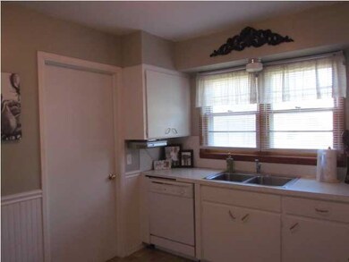 lots of cabinet space