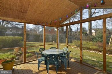 4402 Bestor Dr, Rockville, MD 20853 - photo 6